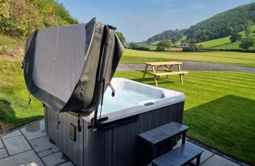 Meifod House | Meadow View