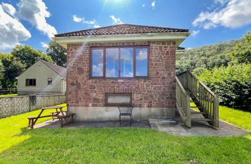 Compton Martin House | Meadow View