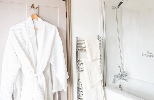 Wighton House | Meadow View Guest House