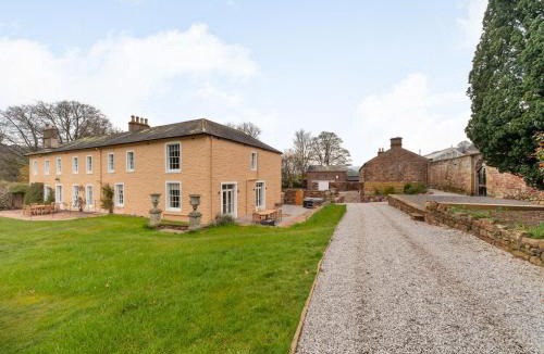 Wing House | Meadow View-Uk36729