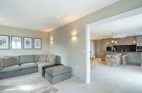 Blackburn Cottage | Meadow View - UK49066