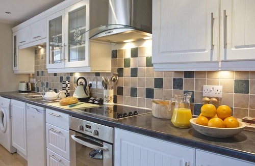 Loddiswell Cottage | MEADOW VIEW, with a garden in Modbury