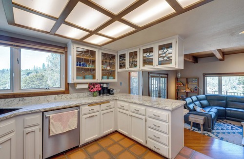 Auburn House | Meadow Vista Mountain Escape w/River Views!