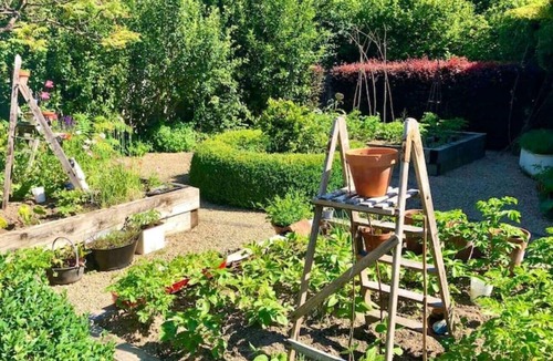 Broughton House | Meadowbrook House and Glamping