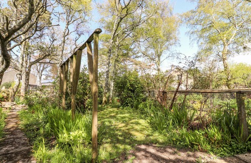 St. Brides Netherwent Cottage | Meadowlands