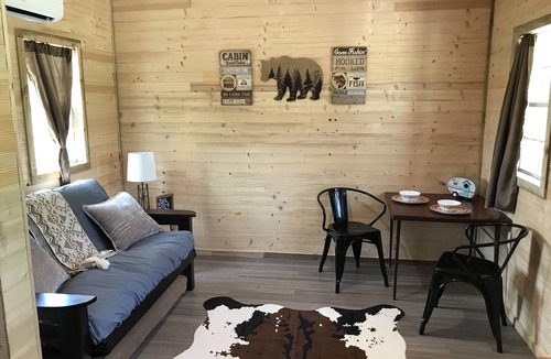 Lamont Cabin | Meadowlark Cabin
