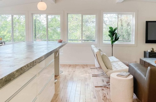 Regina Beach Cabin | Meadowlark Cottage by Bowerbird Stays