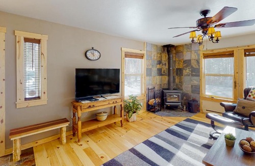 New Meadows House | Meadowlark Hideaway