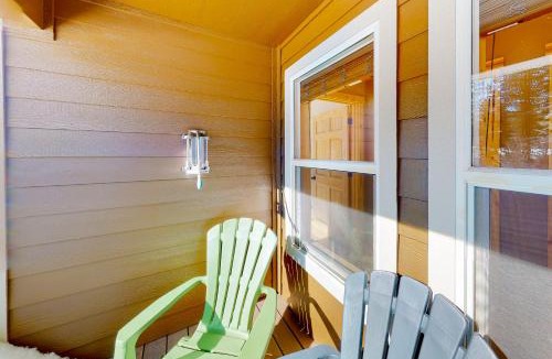 New Meadows House | Meadowlark Hideaway