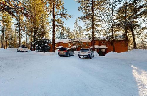 McCall Apartment | Meadows Condo Unit #16