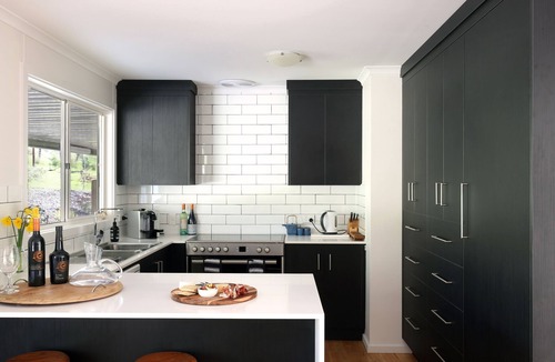 Kuitpo Cottage | Meadows Farmhouse - Adelaide Hills