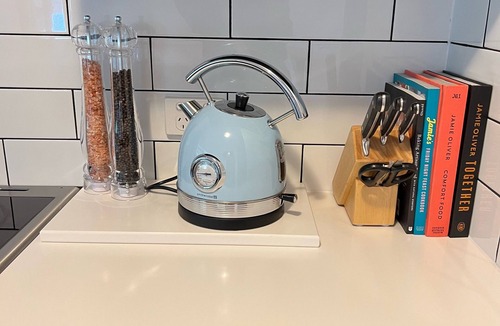 Kuitpo Cottage | Meadows Farmhouse - Adelaide Hills