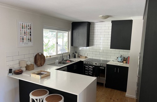 Kuitpo Cottage | Meadows Farmhouse - Adelaide Hills