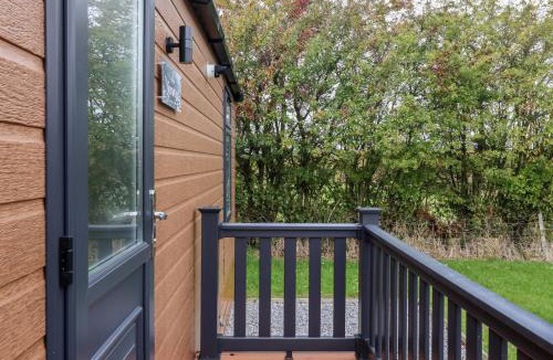 Great Hatfield House | Meadows Park 3