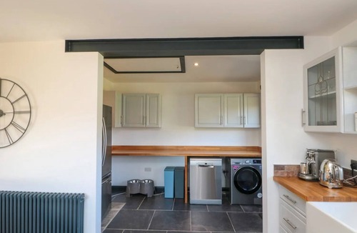 Weaverthorpe House | Meadowside Bungalow