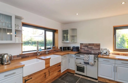 Weaverthorpe House | Meadowside Bungalow
