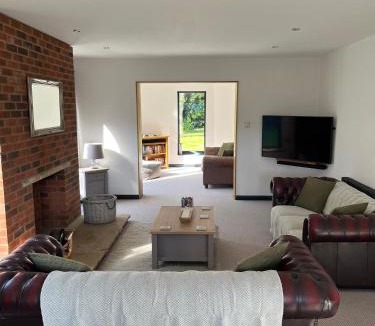 Weaverthorpe House | Meadowside