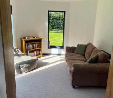 Weaverthorpe House | Meadowside