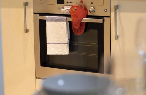 North West Apartment | Meadowside Quay 2BR Apartment