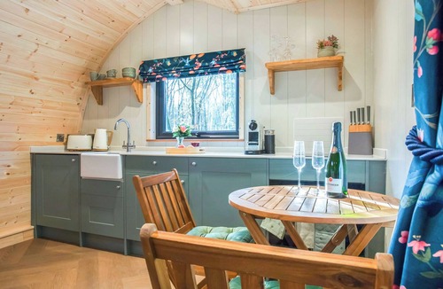 Overton-on-dee Ski Chalet | Meadowsweet Treehouse
