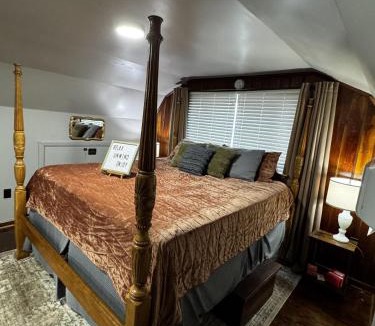 Hillsboro House | Meadowview Guest House