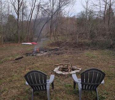 Louisville Resort | Meadowview Springs Pond View