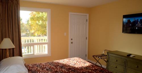 Meaford Hotel | Meaford Inn