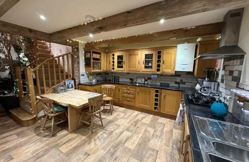 Otley House | Meagill Corner Farm, barn with hot tub