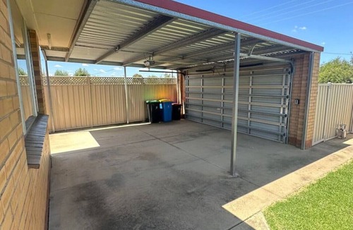 Shepparton South House | Meaklim Retreat - Shepparton