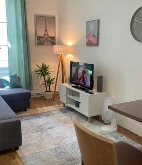 Meaux Apartment | MEAUX Centre Vue Cathédrale RDC Cosy