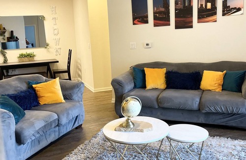 Central Southwest Apartment | Med Center Luxury 2br Apt