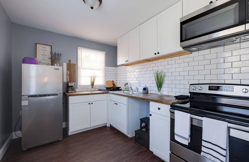 Crosstown Apartment | Medical District Oasis with ShellCrestCorp Apt 103