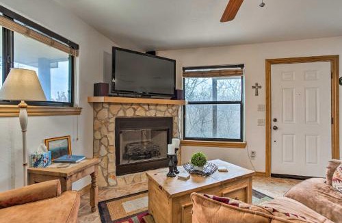 Medicine Park House | Medicine Park Cabin Rental w/Mountain View