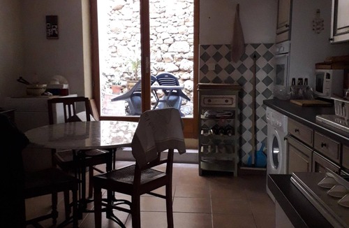 Saint-Genies-de-Fontedit House | Medieval stone village house in historic circulade