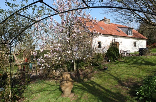 Llanvair Kilgeddin Cottage | Medieval Cottage