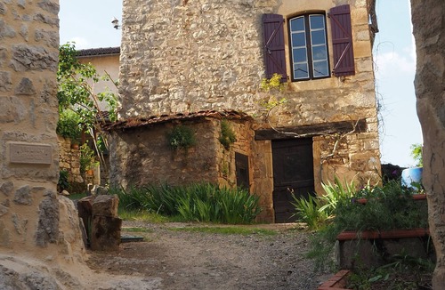 Milhars Cottage | Medieval Cottage in the Ancient Village of Milhars