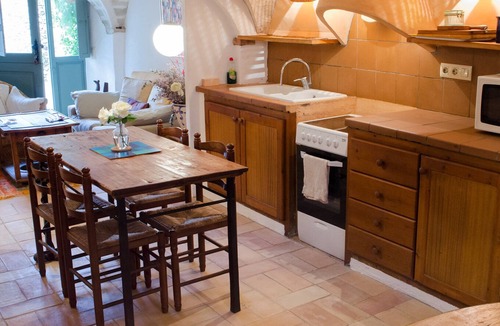 Vilaur House | Medieval cottage near the coast(pet friendly)