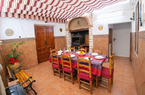 Cenizate House | Medieval country house Señorío de Montero