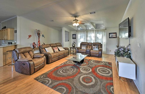Lakehills House | Medina Lake Getaway w/ Fire Pit & Water Views!