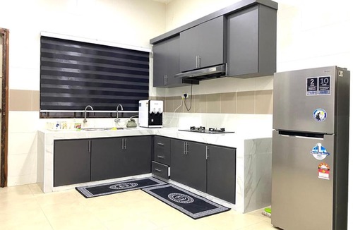 Sitiawan Villa | MEDINA VILLA MANJUNG private pool