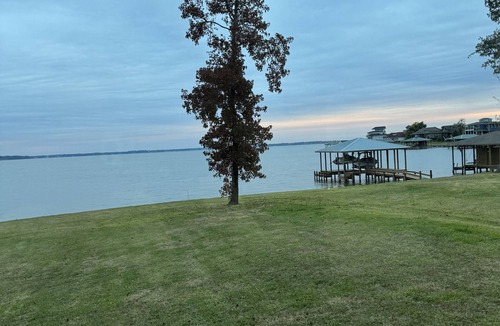 Livingston House | Mediterian Waterfront Estate On Acerage New Ronavation In Gated Community