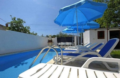 Zbandaj House | Mediterranean and dog-friendly finca with private pool, barbecue area, washing machine, WiFi