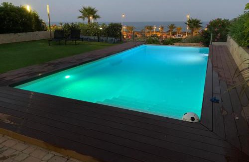 Els Arenals del Sol Villa | Mediterranean Beach