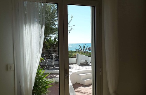 Frontignan House | Mediterranean house on the beach