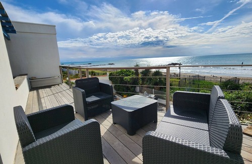 Frontignan House | Mediterranean house on the beach