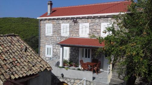 Mljet House | Mediterranean stone house