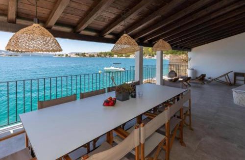 Klek Villa | Mediterranean Villa next to Sea