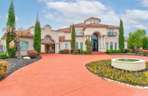 Plano Villa | Mediterranean villa on acre lot in W Plano-5 mins from Legacy West, Frisco Star,