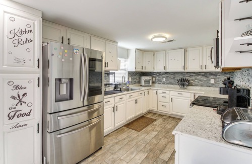 Benton House | Meech Legacy House | Southern Charm & Cozy Comfort