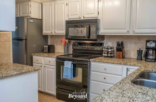 Highland Lake Estates Condo | Meet Me at the Lake - Gated Staycation Hideaway